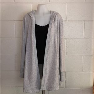 Sweatshirt-Like Wrap w/ Hood